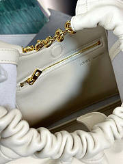 Loewe Small Squeeze Bag In Nappa Lambskin White 29x24x10.5cm - 3