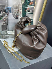 Loewe Small Squeeze Bag In Nappa Lambskin Chocolate 29x24x10.5cm - 5