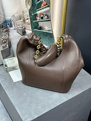 Loewe Small Squeeze Bag In Nappa Lambskin Chocolate 29x24x10.5cm - 3