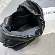 Loewe Small Squeeze Bag In Nappa Lambskin Black 29x24x10.5cm - 5