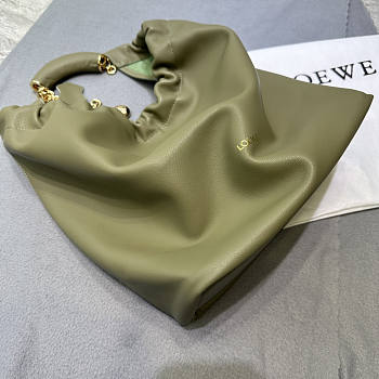 Loewe Small Squeeze Bag In Nappa Lambskin Green 29x24x10.5cm