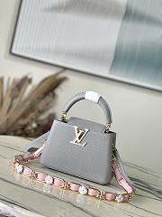 Louis Vuitton LV Capucines Mini Bag Ice Grey 21x14x8cm - 1