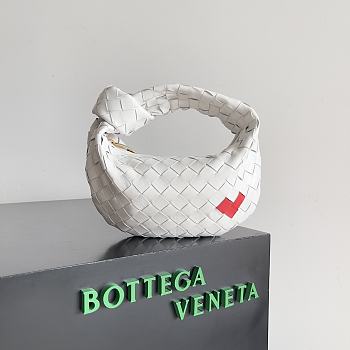 Bottega Veneta Mini Jodie White vernis 23x28x8cm