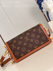 Louis Vuitton LV Dauphine East West Monogram 21x12x5cm - 4