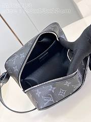 Louis Vuitton LV Locker Dopp Kit Monogram 23 x 13 x 12 cm - 6