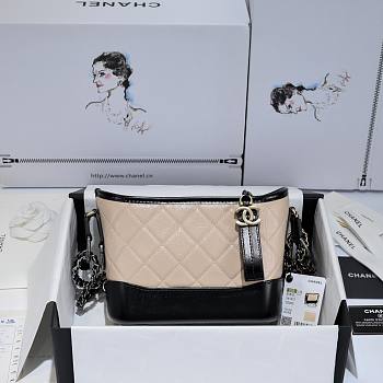 Chanel Gabrielle Hobo Bag Beige 20x8x15cm