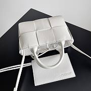 Bottega Veneta Candy Arco Leather Tote Bag White 20x13x7cm - 3