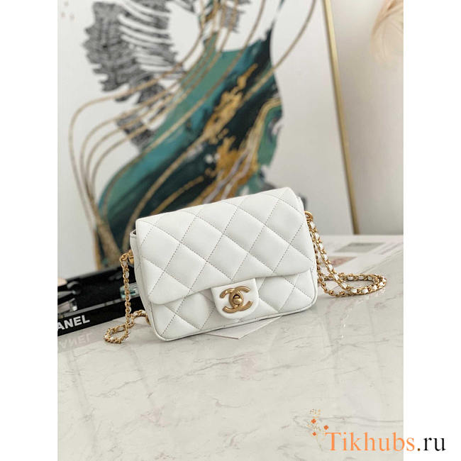 Chanel Mini Lambskin Flap Bag White 19.5x13.5x6cm - 1