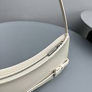 Jacquemus Le Chouchou Belted shoulder Bag Off White 26x14cm - 5