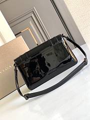 BVLGARI Serpenti Forever Shoulder Black Bag 22x15x4.5cm - 3