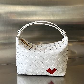 Bottega Veneta Mini Wallace White Vernis 23x13x9.5cm