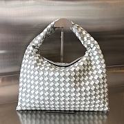 Bottega Veneta Hop Bag Agate Grey Glacier 41x20.5x7.5cm - 1