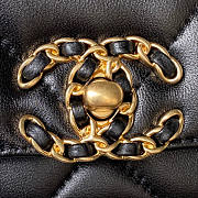 Chanel 19 Woc Wallet On Chain Black Gold 19cm - 3