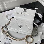 Chanel 19 Woc Wallet On Chain White Silver 19cm - 4