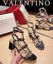 Valentino Garavani Rockstud Heeled Sandals Black Gold 6cm - 1