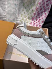 Louis Vuitton LV Time Out Sneaker Rose - 4