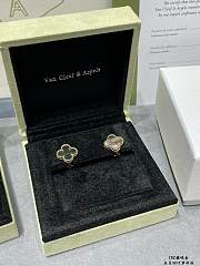 Van Cleef & ArPels Earrings 01 - 3