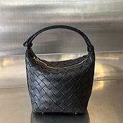 Bottega Veneta Candy Wallace Black 17x13.5x11.5cm - 1