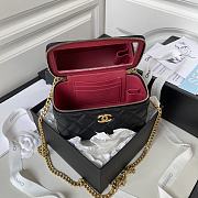 Chanel Vanity Case Black Lambskin Gold Flower 17x9.5x8cm - 6