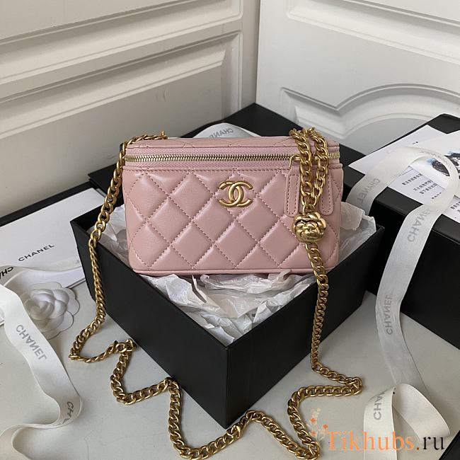 Chanel Vanity Case Pink Lambskin Gold Flower 17x9.5x8cm - 1