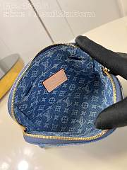 Louis Vuitton LV Pochette Cosmétique PM Blue Denim 19 x 12 x 6 cm - 5