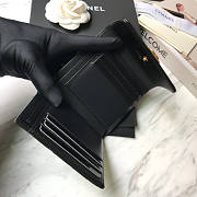 Chanel Black Lambskin Gold 10.5x11.5x3cm - 2