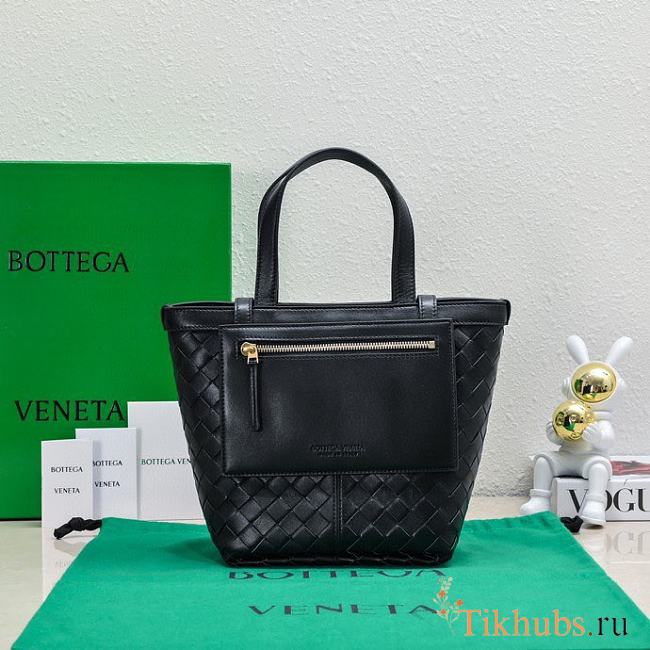 Bottega Veneta Small Flip Flap Black 23x18.5x15cm - 1