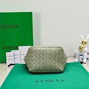 Bottega Veneta Small Flip Flap Green 23x18.5x15cm - 3