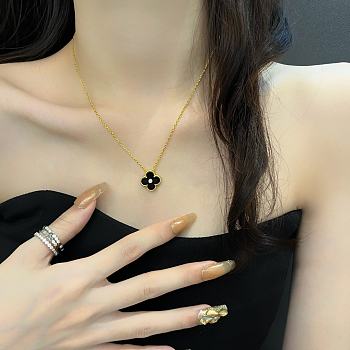 Van Cleef & ArPels Black Necklace