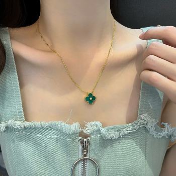 Van Cleef & ArPels Green Necklace