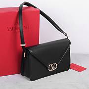 Valentino Garavani Shoulder Letter Bag Black 24x15.5x7cm - 3