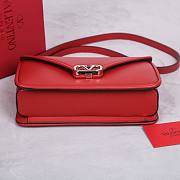 Valentino Garavani Shoulder Letter Bag Red 24x15.5x7cm - 2