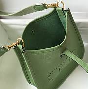 Hermes Mini Evelyne Bag Green Crossbody 18cm - 2