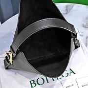 Bottega Veneta Cradle Medium Bag Black 30x23x16cm - 4