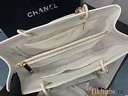 Chanel Shopping Tote Caviar Gold White 33x24x13cm - 2