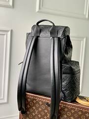 Louis Vuitton LV Trekking Backpack 35 x 54.5 x 19 cm - 4