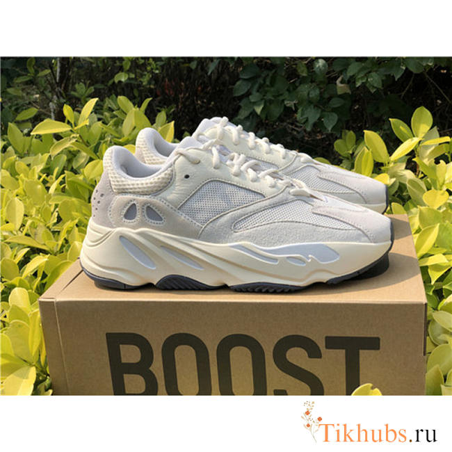 Adidas Yeezy Boost 700 M White EG7596 Sneakers - 1