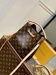 Louis Vuitton LV Neonoé BB Bag Monogram 20 x 20 x 13 cm - 3