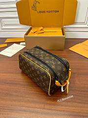 Louis Vuitton LV Dopp Kit Pouch Radiant Sun 28 x 15 x 16.5 cm - 4