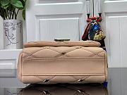 Louis Vuitton LV GO-14 MM Bag Beige 23 x 16 x 10 cm - 2