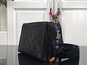 Louis Vuitton LV Gaston Bag Black 22 x 14.5 x 4.5 cm - 5