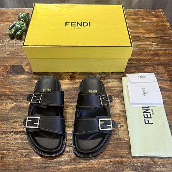 Fendi Feel Black Leather Slides