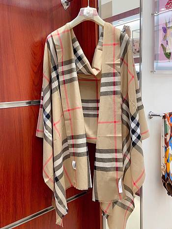 Burberry Vintage Check Pattern Cape 220x70cm