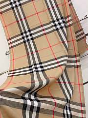 Burberry Vintage Check Pattern Cape 220x70cm - 4