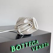 Bottega Veneta Mini Pouch White Crocodile Bag 22x13x5cm - 5