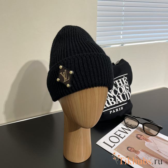 Louis Vuitton LV Black Beanie - 1