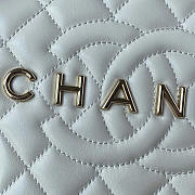 Chanel Star Handbag Lambskin White 22.5x6cm - 3