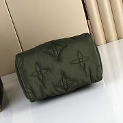 Louis Vuitton LV Speedy 25 Bandouliere Econyl Pillow Verde 25x19x15cm - 5