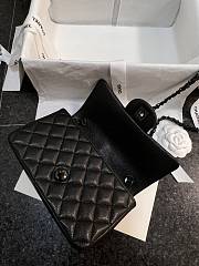 Chanel Small Flap Bag Black Caviar Black HW 20cm - 6