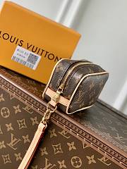 Louis Vuitton LV Wapity Case Bag Monogram 11x8x4cm - 4